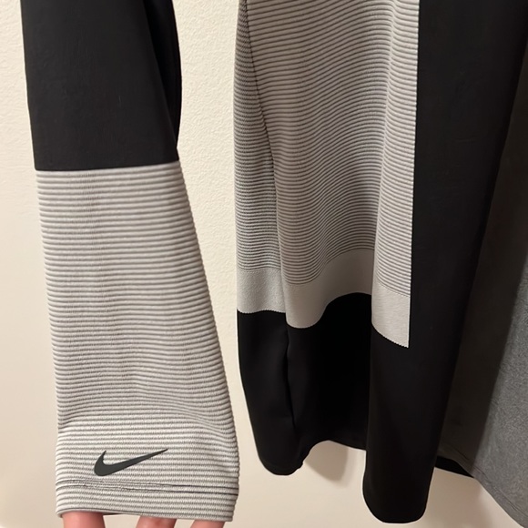 Nike dress size small - Picture 5 of 5